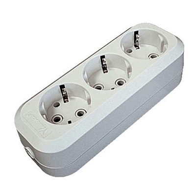 Колодка удлинителя 3 гнезда, с заземлением E303, АБС-пластик UNIVersal  купить в отделе магазина Экономстрой