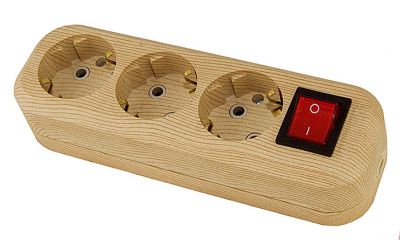 Колодка TDM 3 гнезда, с выключателем, с заземлением "сосна" купить в отделе магазина Экономстрой