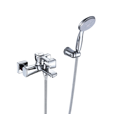 Смеситель для ванны Lemark Evitta LM0514C с коротким изливом, однорычажный