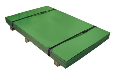 Лист гладкий полиэстер 0,5х1250х2000мм темно-зеленый RAL-6005