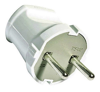 Вилка UNIVersal белая прямая без заземления A113 6А  купить в отделе магазина Экономстрой